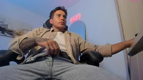 Lucian Sinclair online show from 01-13-25, 01:23