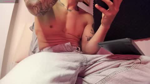 Lucian Sinclair online show from 02-09-26, 03:54