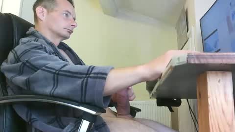 Snapshot of sebastianspalding450 chatting on 05-28-26, 09:06 sebastianspalding450 online show from 05-28-26, 09:06