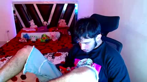 Snapshot of sebasxxl12 chatting on 05-19-26, 01:56 Sebas online show from 05-19-26, 01:56