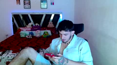 Snapshot of sebasxxl12 chatting on 05-27-26, 02:03 Sebas online show from 05-27-26, 02:03