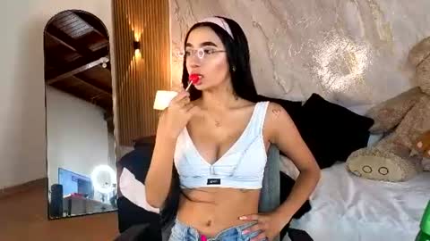 ASHLEY online show from 06-11-26, 07:23