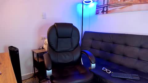 Greisy online show from 01-06-26, 07:12