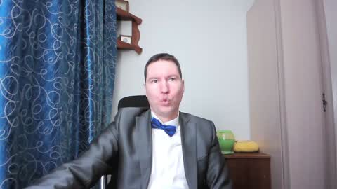 Snapshot of secret_lover_xxx chatting on 02-02-25, 12:24 Secret lover XXX online show from 02-02-25, 12:24