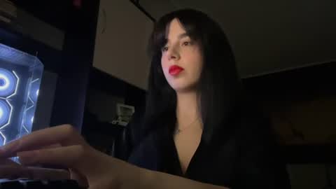 secret_vanilla_ online show from 07-20-26, 04:16
