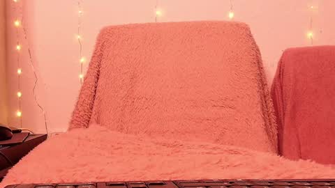 Snapshot of secretanni chatting on 12-22-24, 09:11 Anni online show from 12-22-24, 09:11