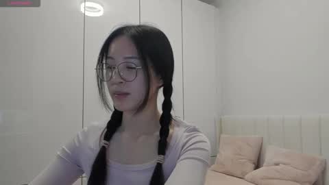 Snapshot of secretgirlfriendxo chatting on 11-14-25, 01:04 Angela online show from 11-14-25, 01:04