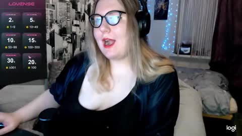 SecretGodnes online show from 12-22-25, 02:03