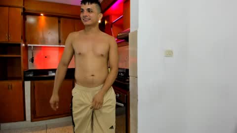 Snapshot of secrethause71605 chatting on 01-07-25, 09:25 NIKOL online show from 01-07-25, 09:25