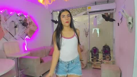 Snapshot of secrethause71605 chatting on 09-26-25, 09:30 NIKOL online show from 09-26-25, 09:30