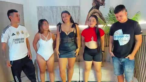 Snapshot of secrethause71605 chatting on 12-15-25, 01:59 NIKOL online show from 12-15-25, 01:59