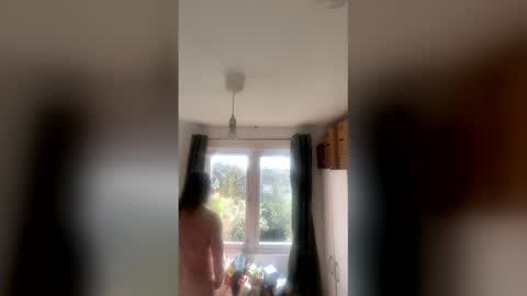 sedaliasens online show from 04-05-26, 02:14