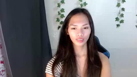 Snapshot of seducive_allea chatting on 10-11-25, 06:06 seducive_allea online show from 10-11-25, 06:06