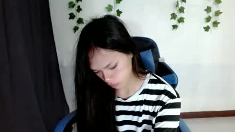 Snapshot of seducive_allea chatting on 11-03-25, 12:02 seducive_allea online show from 11-03-25, 12:02