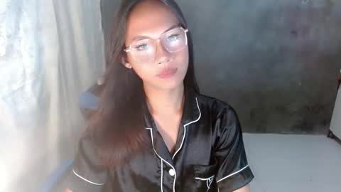 Snapshot of seducive_thea chatting on 03-03-26, 11:27 seducive_thea online show from 03-03-26, 11:27