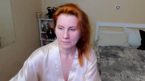 seductive_foxy_ online show from 09-29-25, 01:11