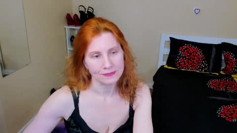 Snapshot of seductive_foxy_ chatting on 04-17-26, 01:25 seductive_foxy_ online show from 04-17-26, 01:25