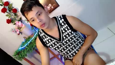 Snapshot of seductive_maxxx chatting on 06-11-26, 08:56 Max online show from 06-11-26, 08:56