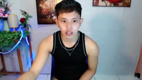 Snapshot of seductive_maxxx chatting on 06-26-26, 06:18 Max online show from 06-26-26, 06:18