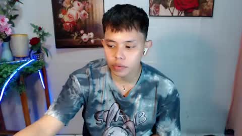 Snapshot of seductive_maxxx chatting on 07-06-26, 06:10 Max online show from 07-06-26, 06:10