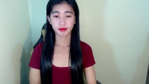 Snapshot of seductive_monicaxxx chatting on 02-14-25, 12:41 NIK online show from 02-14-25, 12:41