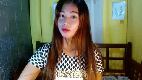 Snapshot of seductive_monicaxxx chatting on 10-22-25, 01:17 NIK online show from 10-22-25, 01:17
