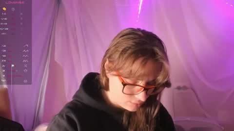 Snapshot of seductive_she_wolf chatting on 07-07-26, 02:43 seductive_she_wolf online show from 07-07-26, 02:43