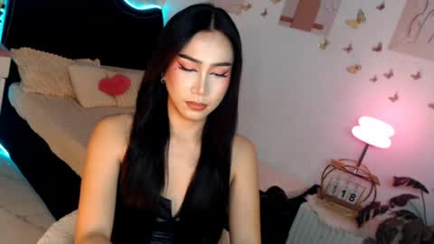 Vanessa online show from 06-17-26, 04:41