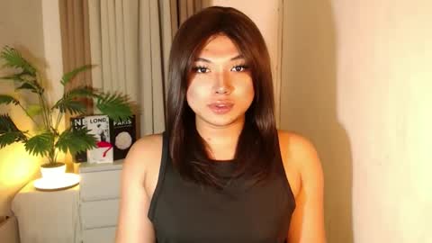 Deluxe online show from 12-17-25, 01:28