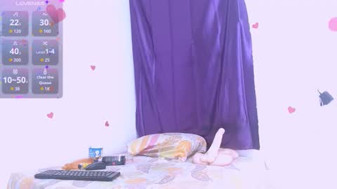 Estefany online show from 09-29-25, 01:05