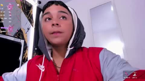 Snapshot of seductivo_jr chatting on 01-08-25, 07:34 seductivo online show from 01-08-25, 07:34