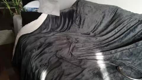 Snapshot of seeme1923 chatting on 02-10-25, 12:08 seeme1923 online show from 02-10-25, 12:08