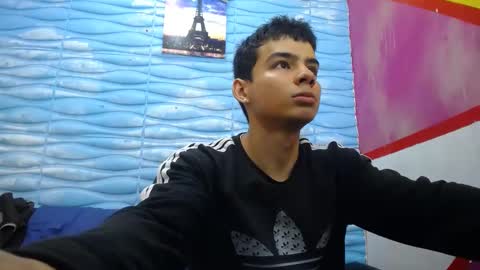 Snapshot of seigfried0 chatting on 03-09-25, 07:05 Seigfried online show from 03-09-25, 07:05