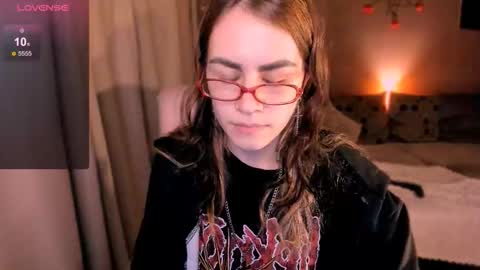 Snapshot of selectrra chatting on 09-21-25, 08:10 selectrra online show from 09-21-25, 08:10