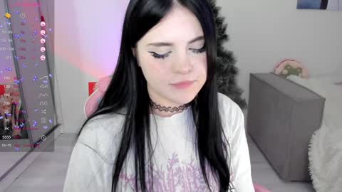 Snapshot of selena___cute chatting on 12-20-24, 08:17 Selena online show from 12-20-24, 08:17