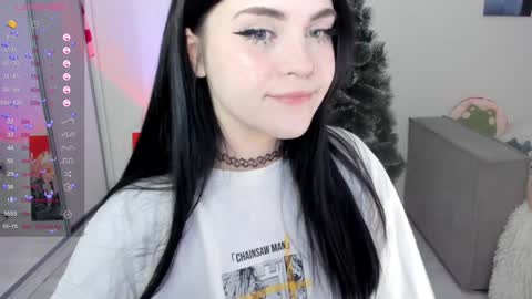 Snapshot of selena___cute chatting on 12-23-24, 05:17 Selena online show from 12-23-24, 05:17