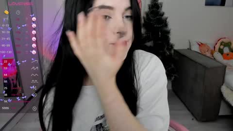 Snapshot of selena___cute chatting on 01-14-25, 05:19 Selena online show from 01-14-25, 05:19