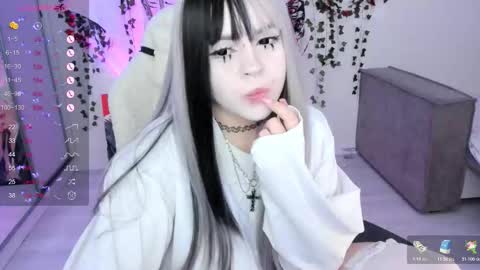 Snapshot of selena___cute chatting on 11-09-25, 04:44 Selena online show from 11-09-25, 04:44