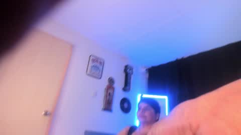 Snapshot of selena_ferreira chatting on 10-09-25, 03:59 Selena online show from 10-09-25, 03:59