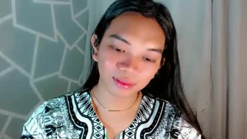 Selena online show from 04-06-26, 11:38