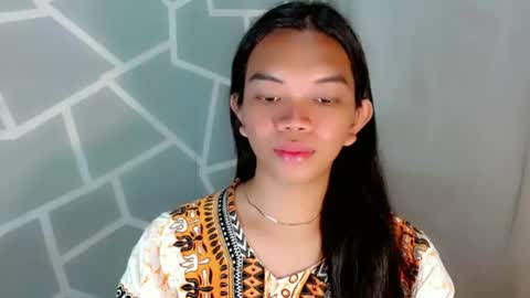 Selena online show from 05-30-26, 11:57