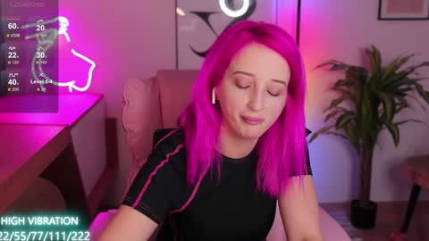 Snapshot of selena_lily chatting on 01-26-25, 10:24 Selena Lily online show from 01-26-25, 10:24