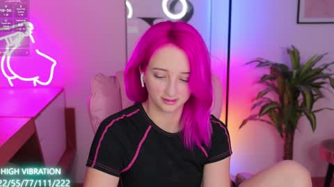 Snapshot of selena_lily chatting on 01-30-25, 03:40 Selena Lily online show from 01-30-25, 03:40