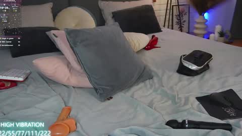 Snapshot of selena_lily chatting on 03-10-25, 05:33 Selena Lily online show from 03-10-25, 05:33