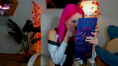 Snapshot of selena_lily chatting on 10-30-25, 01:45 Selena Lily online show from 10-30-25, 01:45