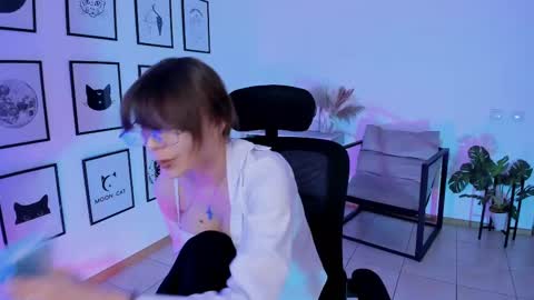 Selena ntmy online show from 03-07-25, 02:12