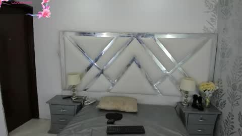 Selena reyess online show from 01-13-26, 07:30