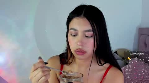 Snapshot of selene_e chatting on 01-26-25, 02:56 Karol. online show from 01-26-25, 02:56