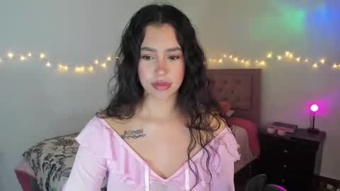 Snapshot of selene_e chatting on 12-15-25, 10:25 Karol. online show from 12-15-25, 10:25