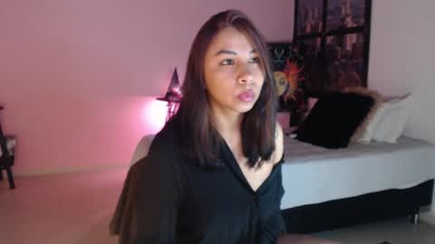 Snapshot of selene_gils chatting on 01-04-25, 02:35 nathy online show from 01-04-25, 02:35